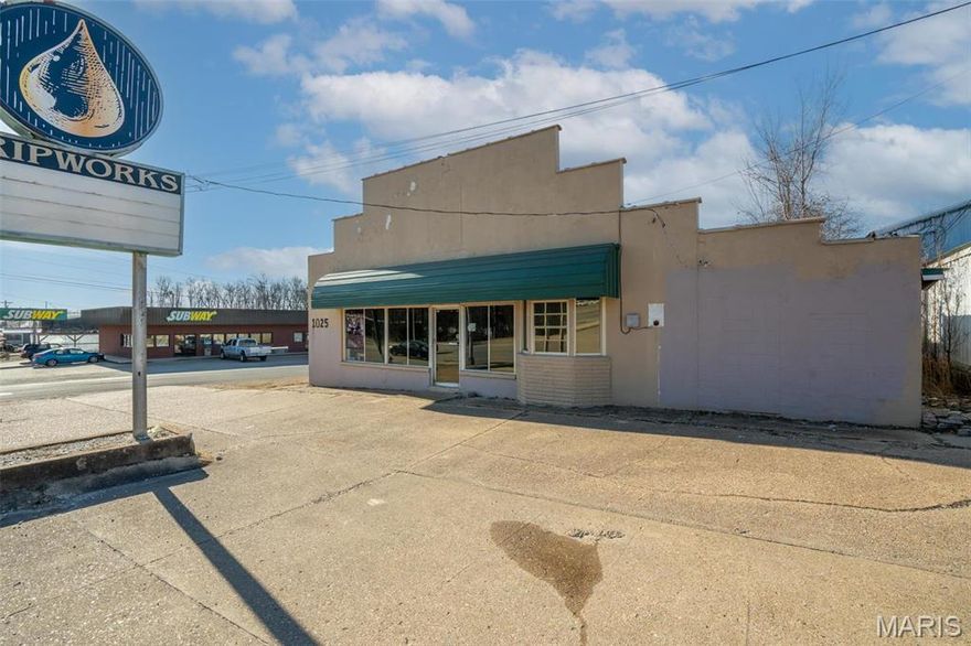 $350,000; 1025 S Westwood Blvd, Poplar Bluff, MO 63901; Prime commercial opportunity with high-traffic location boasting approximately 3,475 sq ft +/- of space with loads of potential! This is a versatile space that could be used for many business ventures from retail shops, restaurants, barber shops, offices, etc. There's a large area upstairs that can be utilized as well that has been recently remodeled. The property has ample parking in the front and alongside the building. Recent updates have been made such as LED lighting, foam insulation, HVAC including 8 individual Mitsubishi mini splits with 10-year warranty. This property has limitless possibilities for your business. You'll want to see this one! Location: City, High Traffic