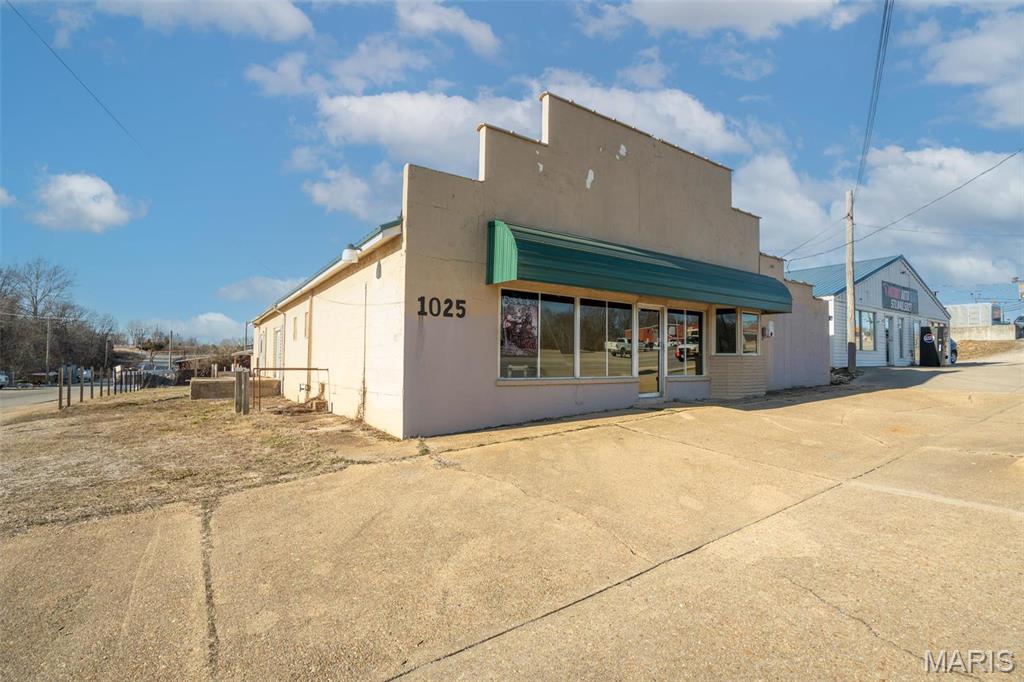 BC HUDSON'S 2ND SUB - Commercial Sale