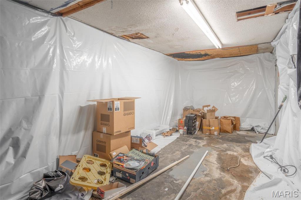 BC HUDSON'S 2ND SUB - Commercial Sale