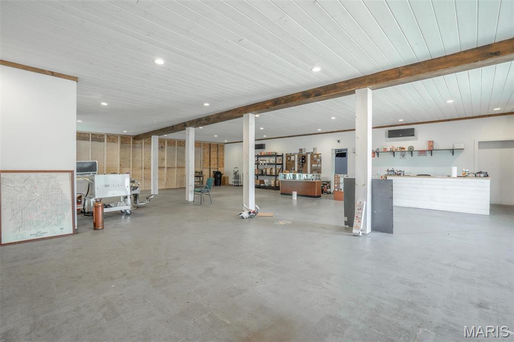 BC HUDSON'S 2ND SUB - Commercial Sale