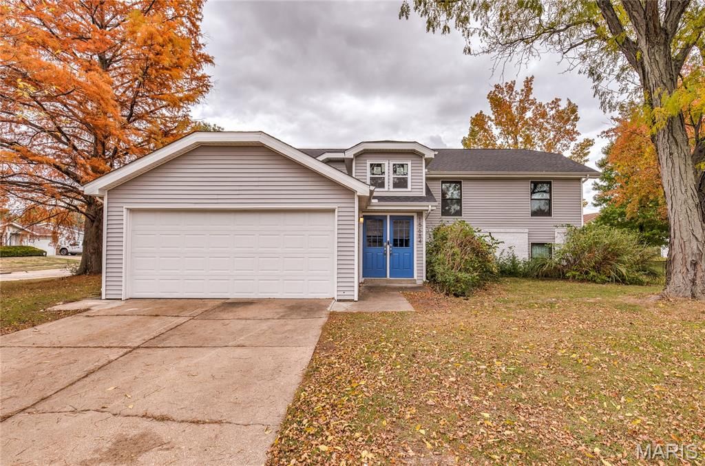 Photo of 15684 Birkemeier Drive, Florissant, MO 63034 (MLS # 25072664)