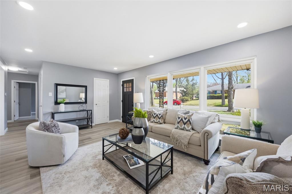 Mc Knight Downs - Residential