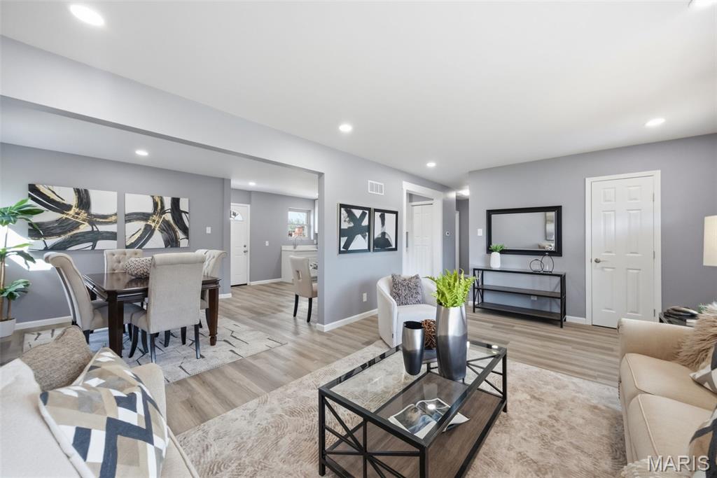 Mc Knight Downs - Residential