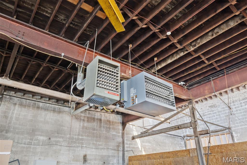 North Broadway - Commercial Sale