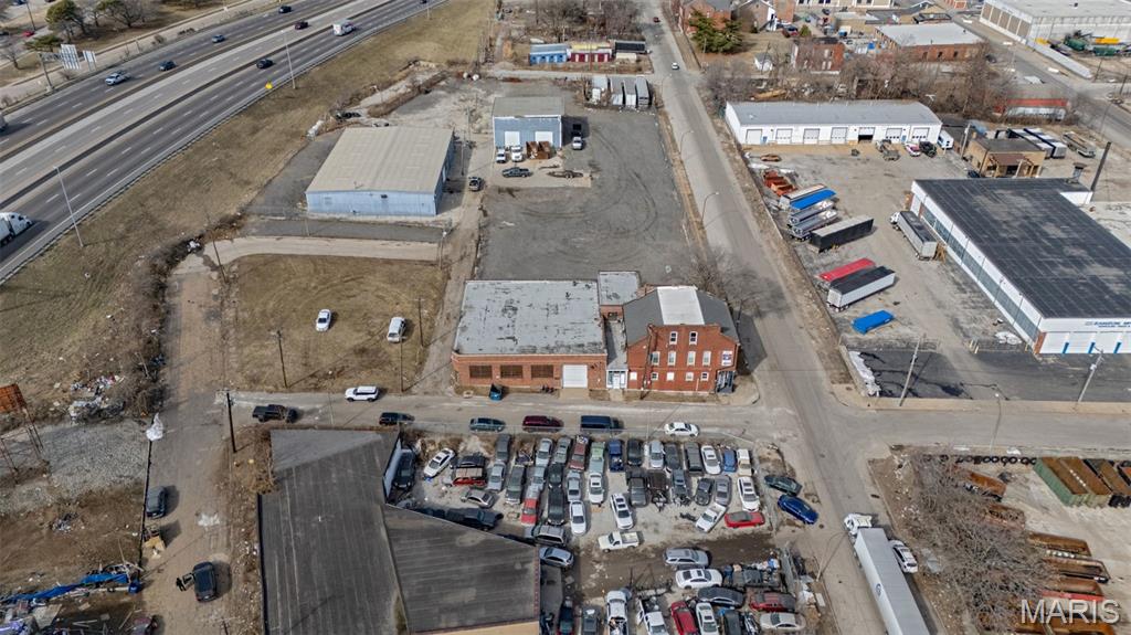 North Broadway - Commercial Sale