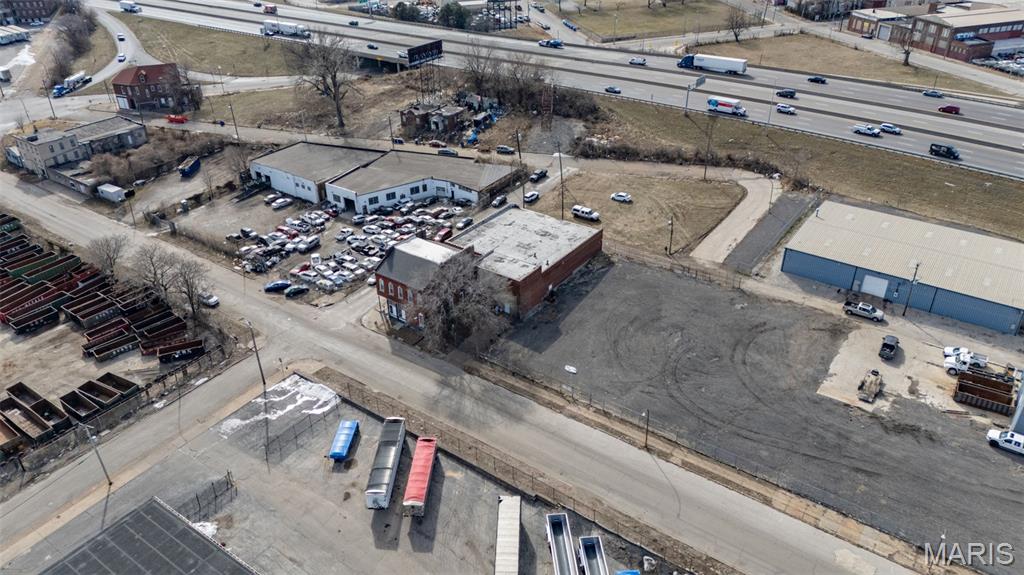 North Broadway - Commercial Sale