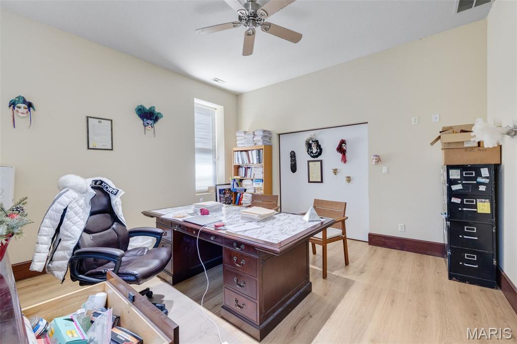 North Broadway - Commercial Sale