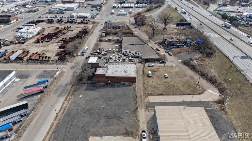 North Broadway - Commercial Sale