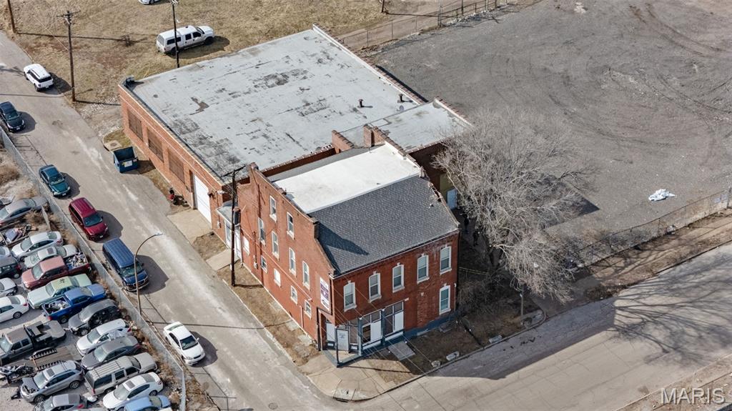 North Broadway - Commercial Sale