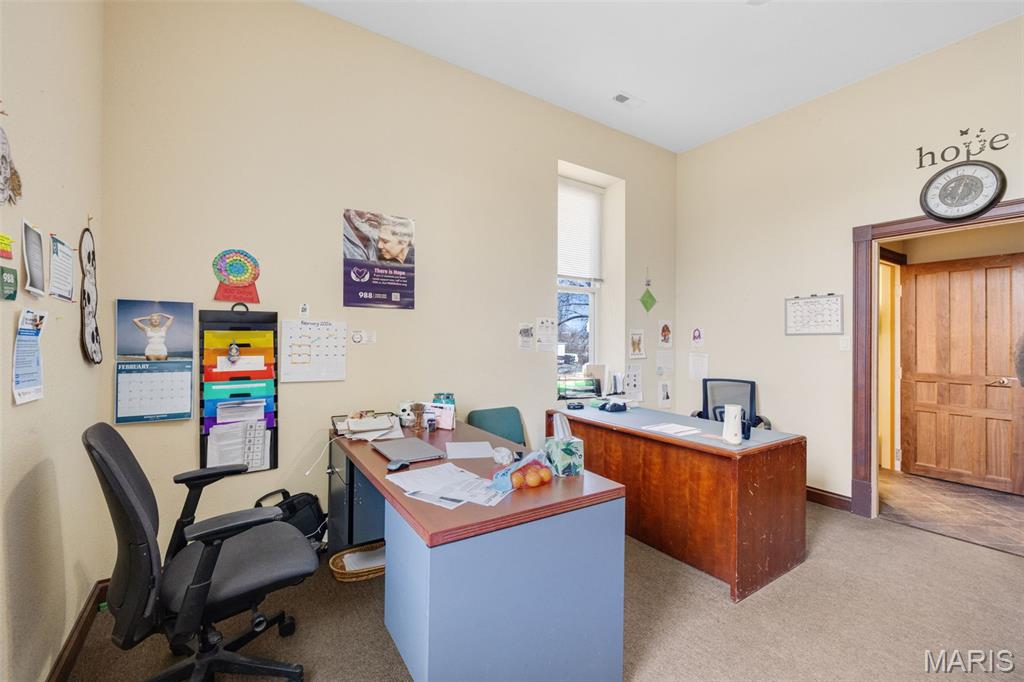 North Broadway - Commercial Sale