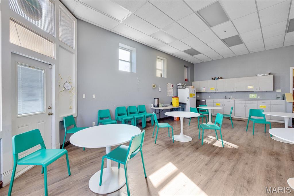 North Broadway - Commercial Sale