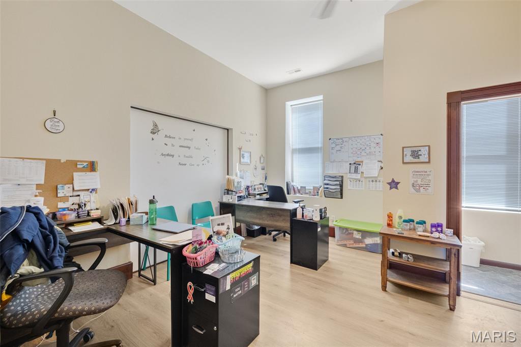 North Broadway - Commercial Sale