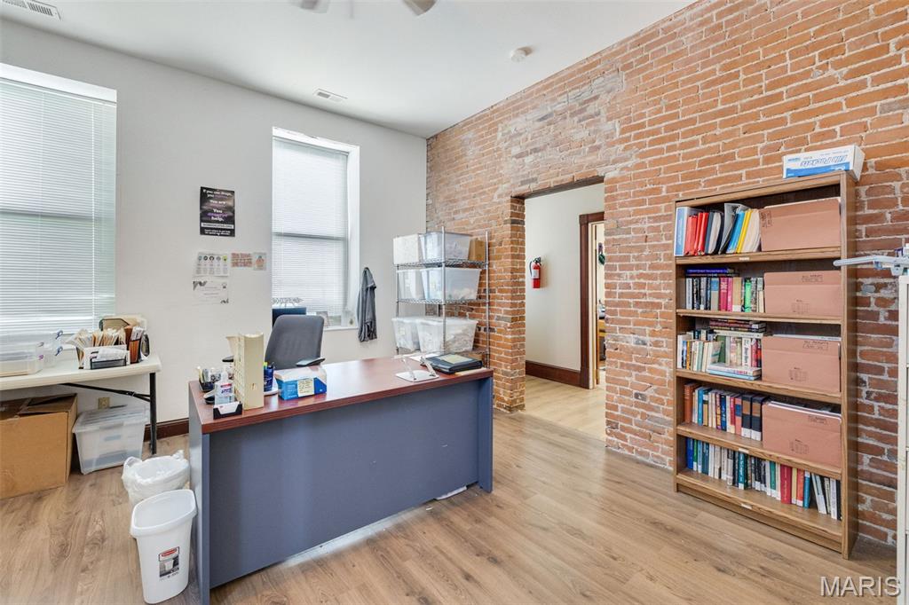 North Broadway - Commercial Sale