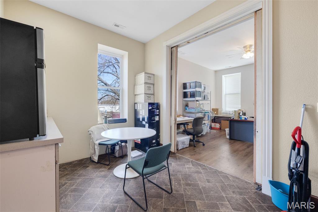 North Broadway - Commercial Sale