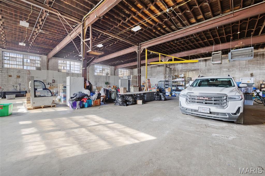 North Broadway - Commercial Sale