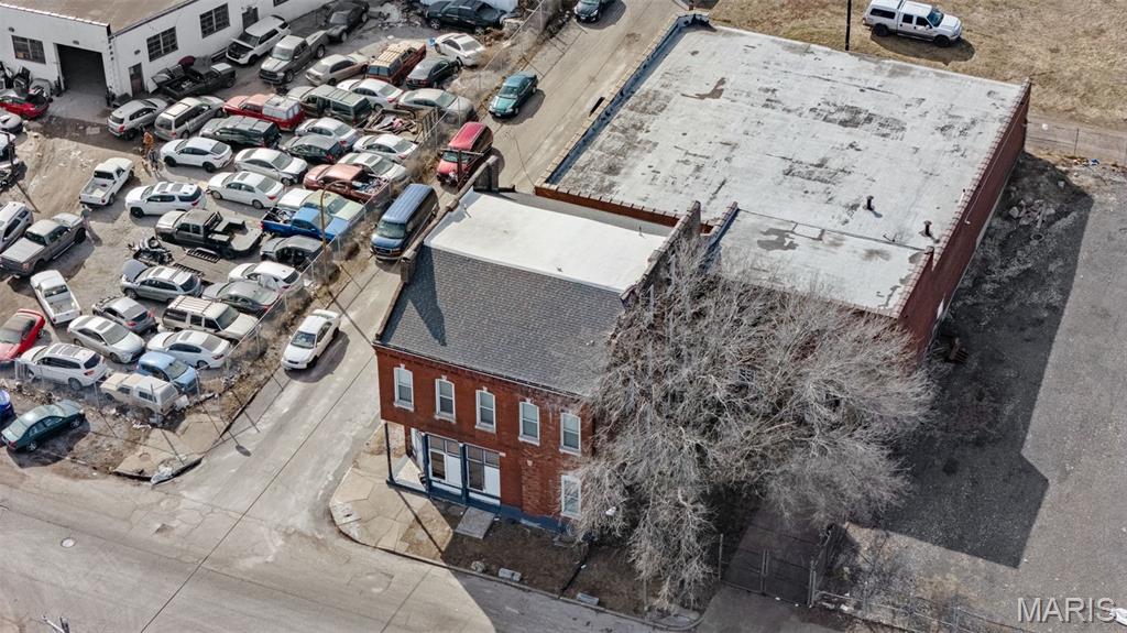 North Broadway - Commercial Sale