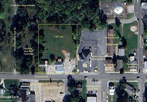 425 W Market St Red Bud IL 62278