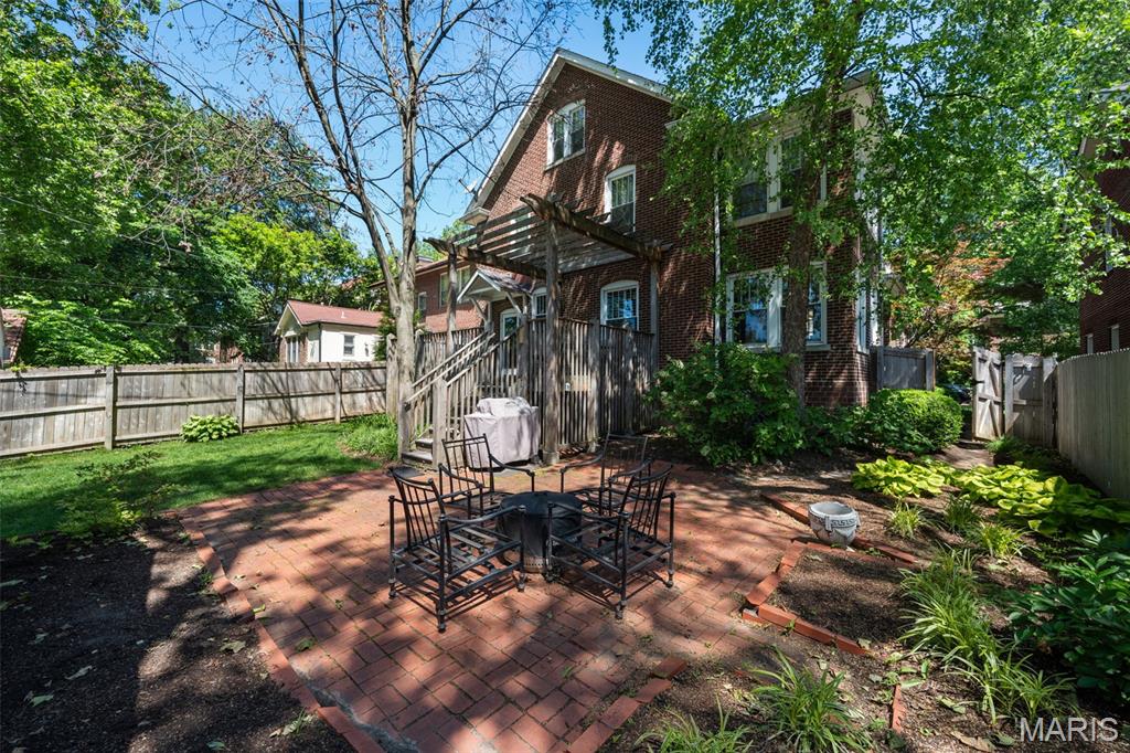 Ames Place - Residential