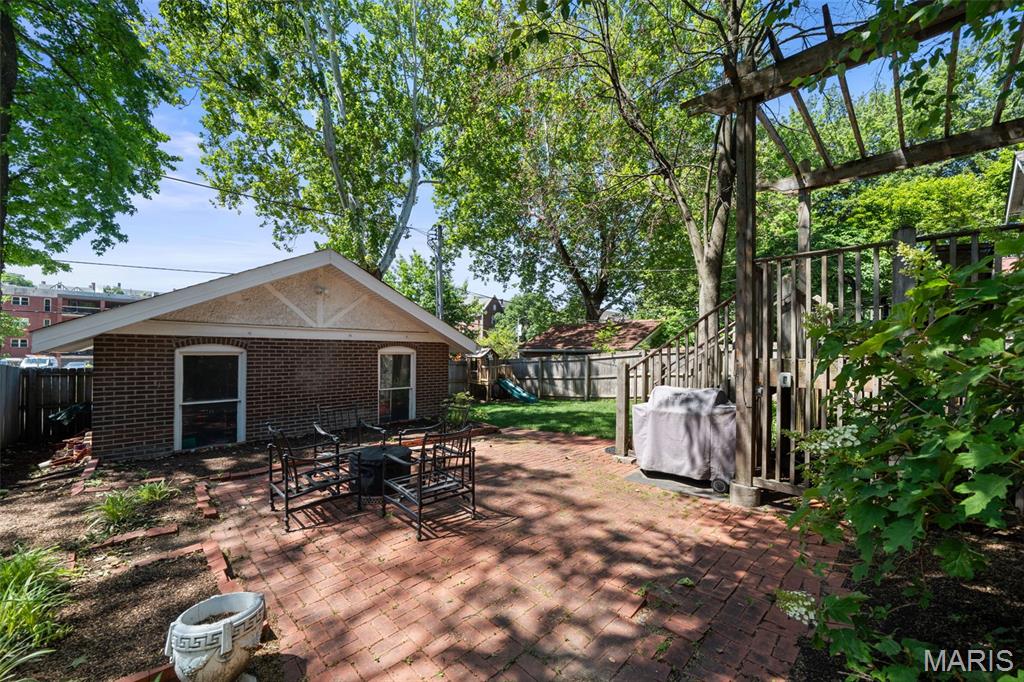 Ames Place - Residential