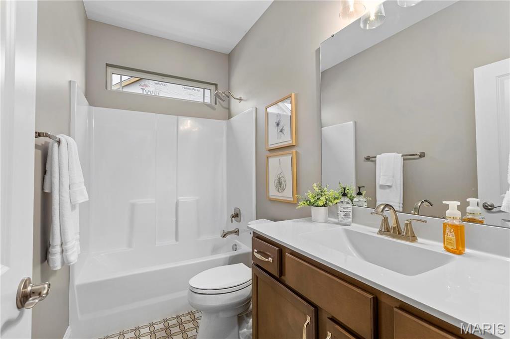 Ryehill Manor - Residential