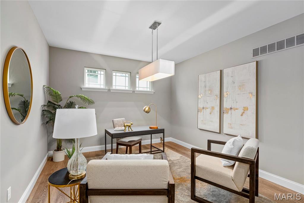 Ryehill Manor - Residential