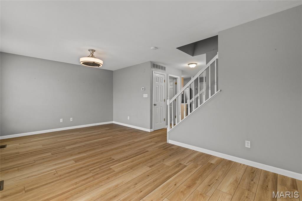 Brownstone Village At Thornbury #1 - Residential