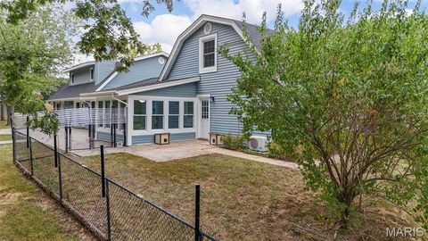 Tiny photo for 10 Briarwood Court, Warrenton, MO 63383 (MLS # 26029390)