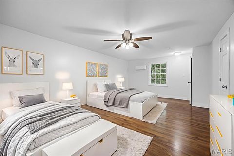 Tiny photo for 10 Briarwood Court, Warrenton, MO 63383 (MLS # 26029390)