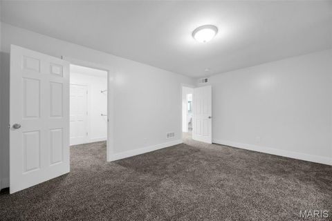 Tiny photo for 10 Briarwood Court, Warrenton, MO 63383 (MLS # 26029390)