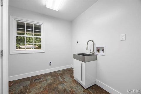 Tiny photo for 10 Briarwood Court, Warrenton, MO 63383 (MLS # 26029390)