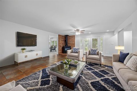 Tiny photo for 10 Briarwood Court, Warrenton, MO 63383 (MLS # 26029390)