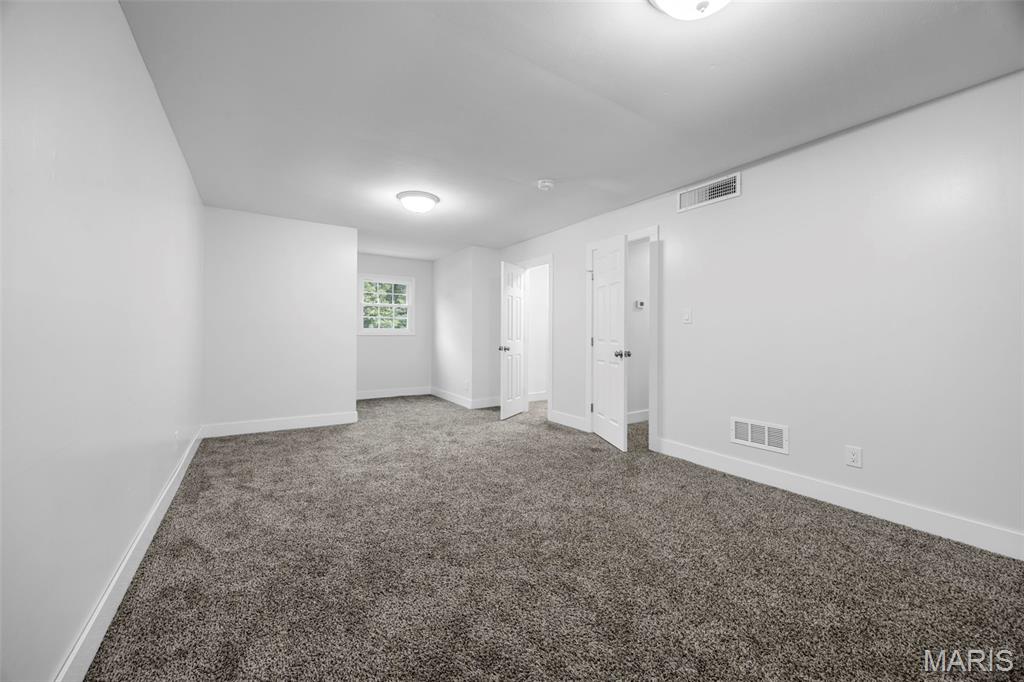 Briar Wood Manor - Residential