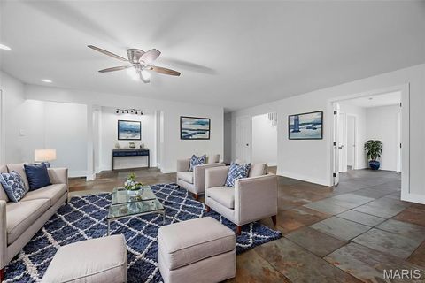 Tiny photo for 10 Briarwood Court, Warrenton, MO 63383 (MLS # 26029390)
