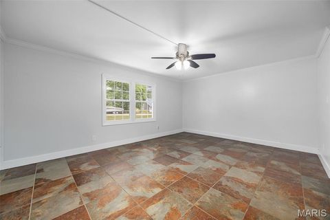 Tiny photo for 10 Briarwood Court, Warrenton, MO 63383 (MLS # 26029390)