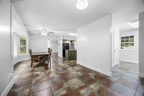 Tiny photo for 10 Briarwood Court, Warrenton, MO 63383 (MLS # 26029390)