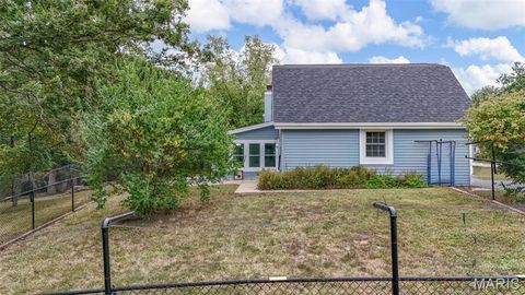 Tiny photo for 10 Briarwood Court, Warrenton, MO 63383 (MLS # 26029390)