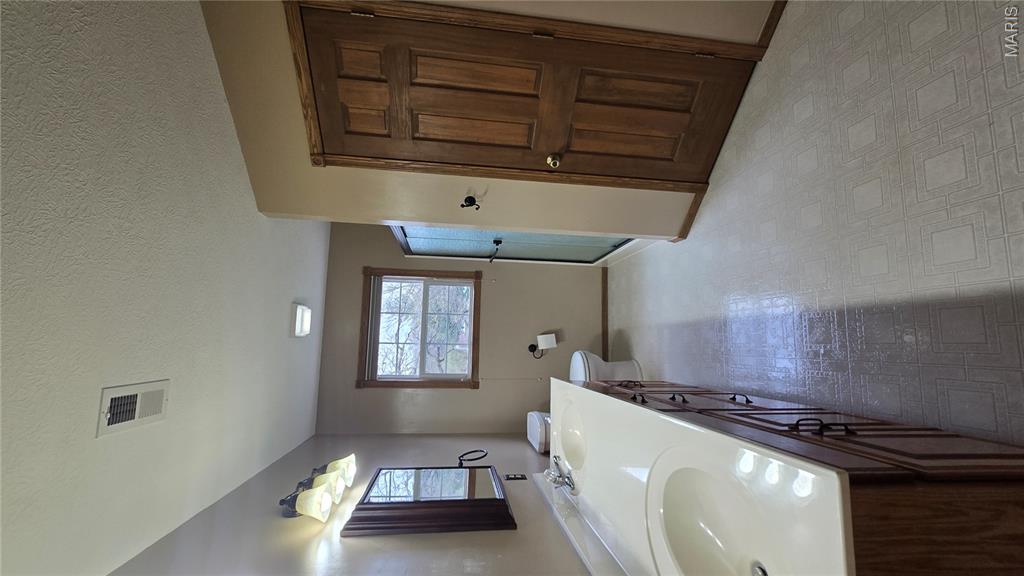 Valley Estate - Residential