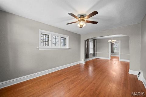 Tiny photo for 5709 Walsh Street, St Louis, MO 63109 (MLS # 26029906)