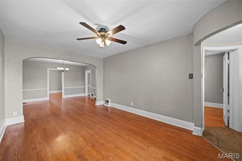Tiny photo for 5709 Walsh Street, St Louis, MO 63109 (MLS # 26029906)
