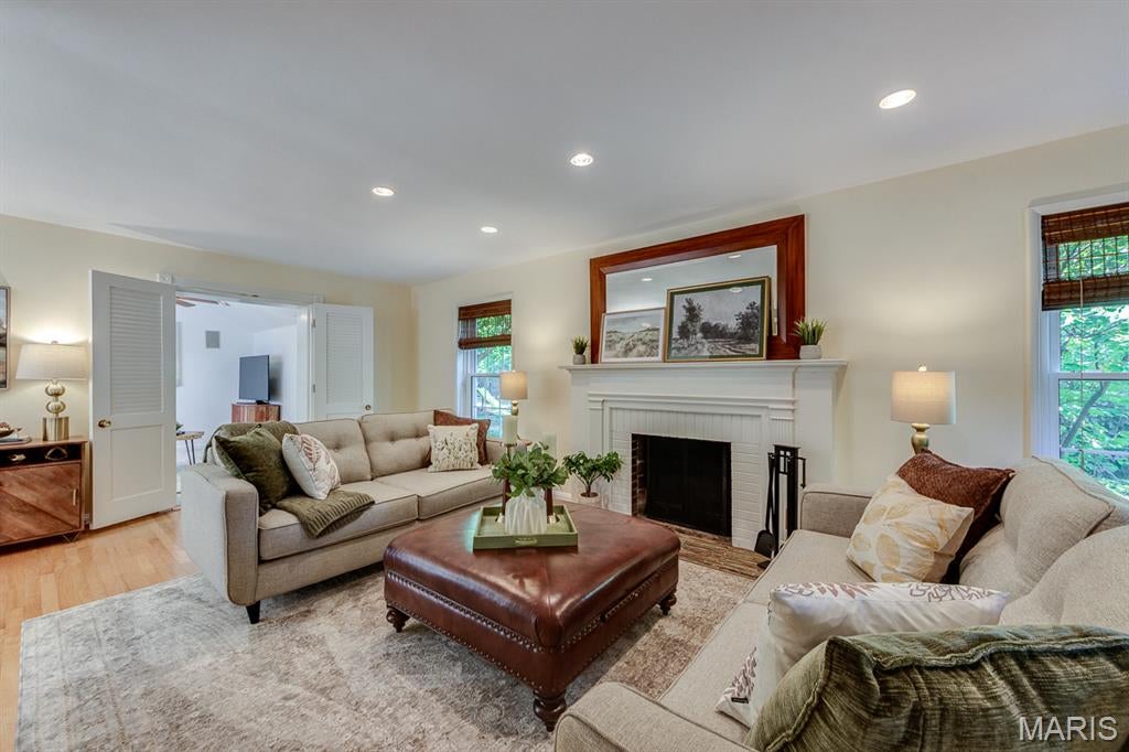 2216 Ferncliff Lane