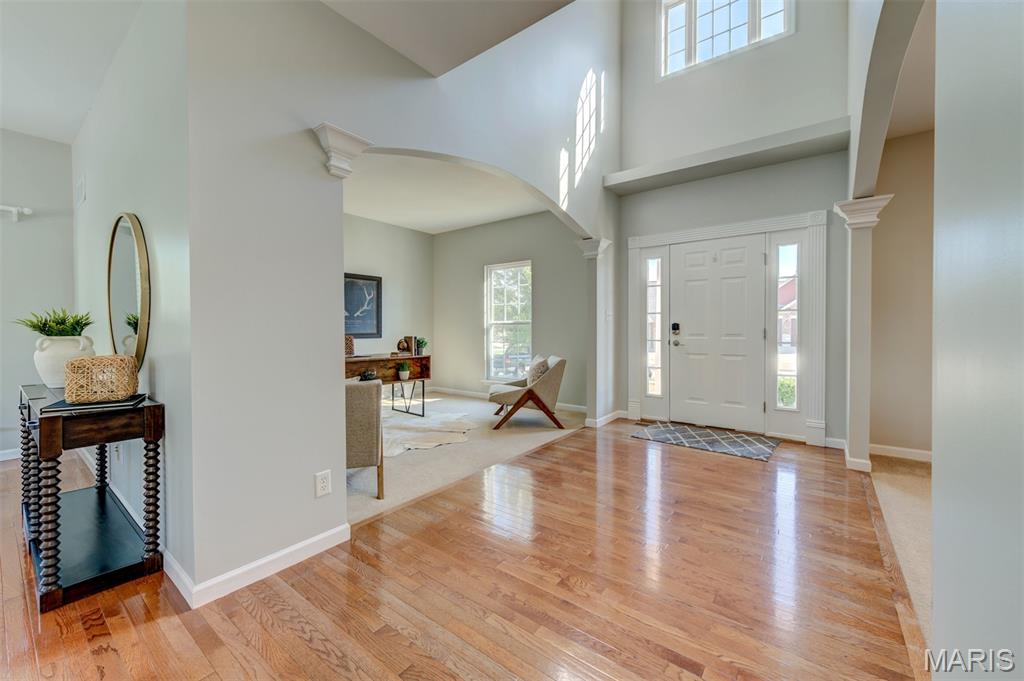 15 Windrose Lake Court