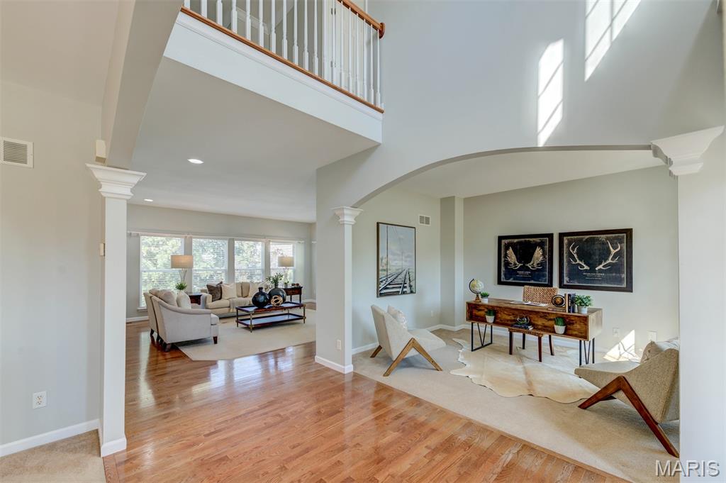 15 Windrose Lake Court
