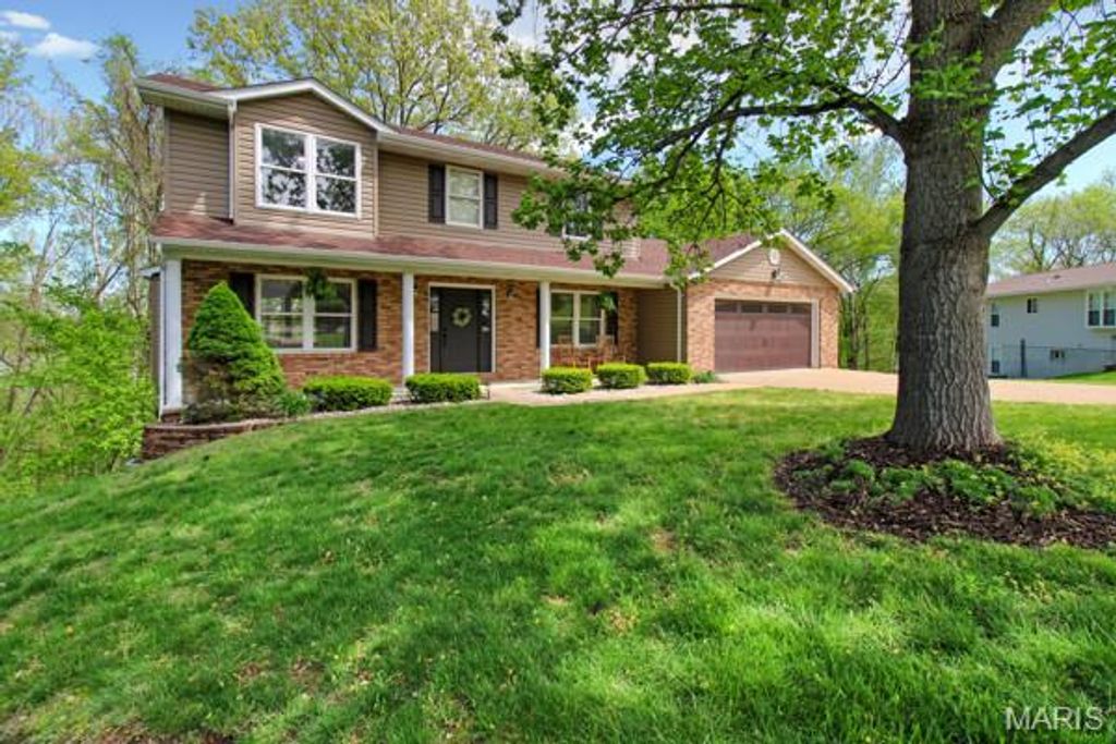 Photo of 132 Blue Ridge Trace, Festus, MO 63028 (MLS # 26023572)