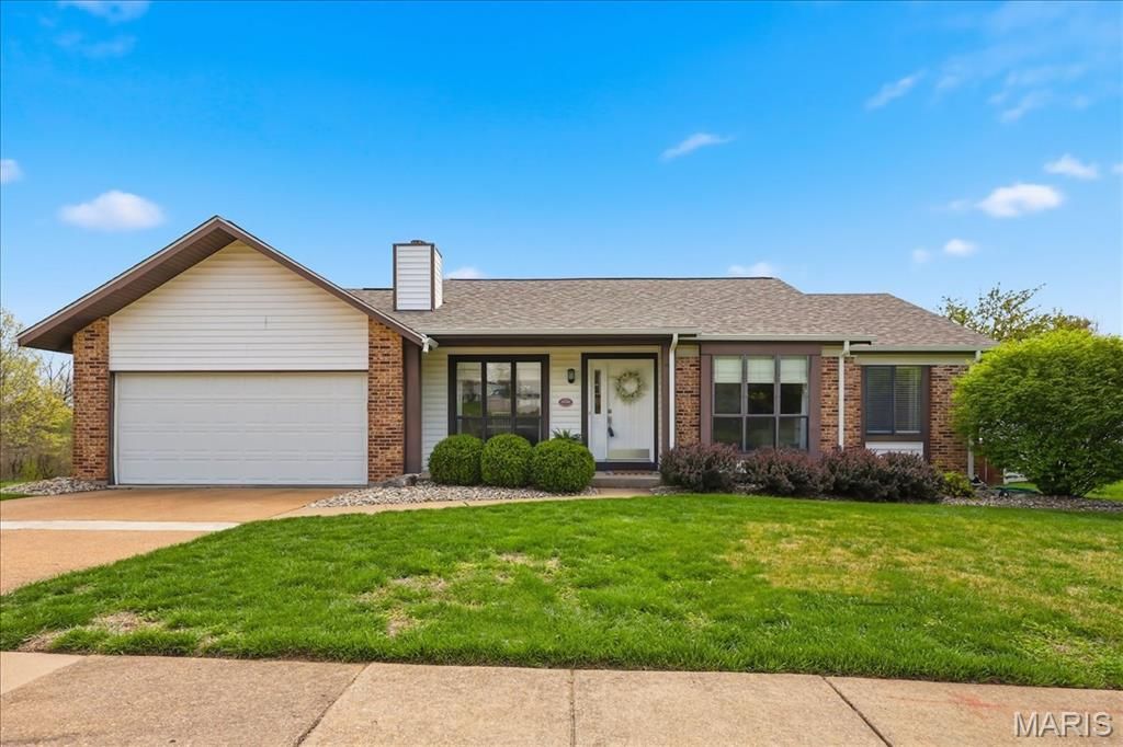 Photo of 16520 Forest Pine Drive, Wildwood, MO 63011 (MLS # 26019913)