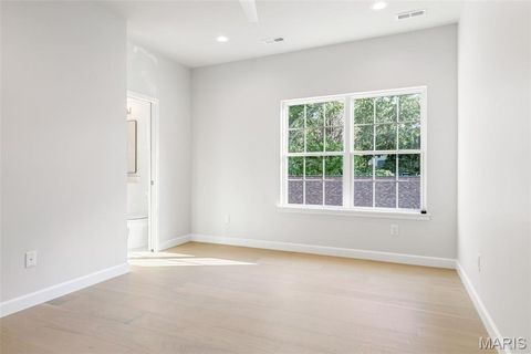 Tiny photo for 308 Nelda Avenue, Kirkwood, MO 63122 (MLS # 25073312)