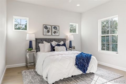 Tiny photo for 308 Nelda Avenue, Kirkwood, MO 63122 (MLS # 25073312)