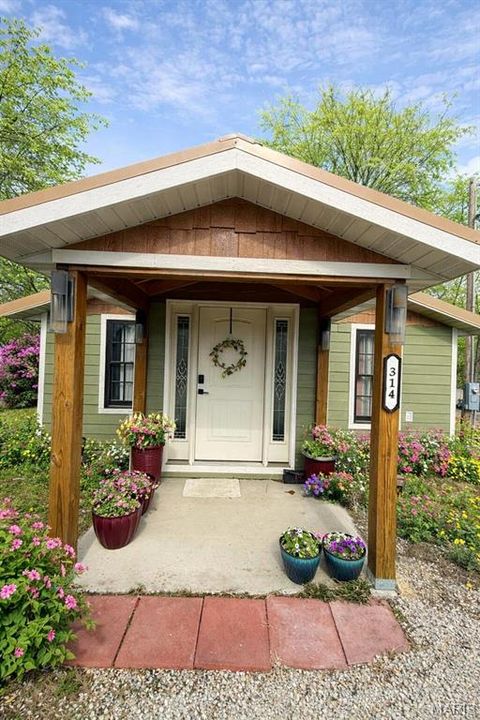 314 M- West 11th Street Mountain Grove MO 65711