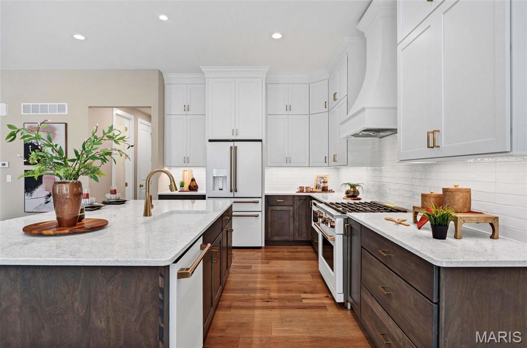 Gates Manor - Residential