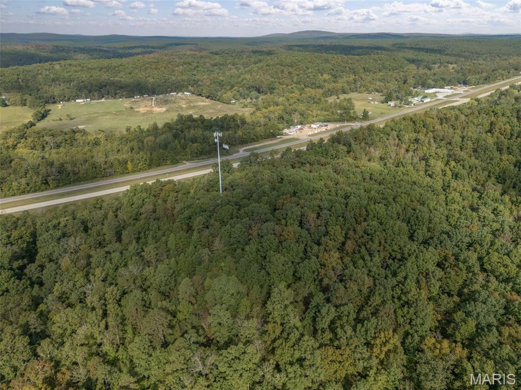 Cherokee Pass - Land