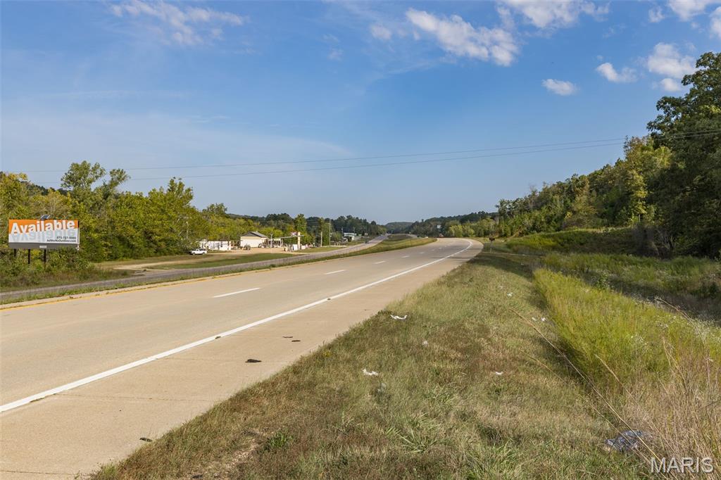 Cherokee Pass - Land